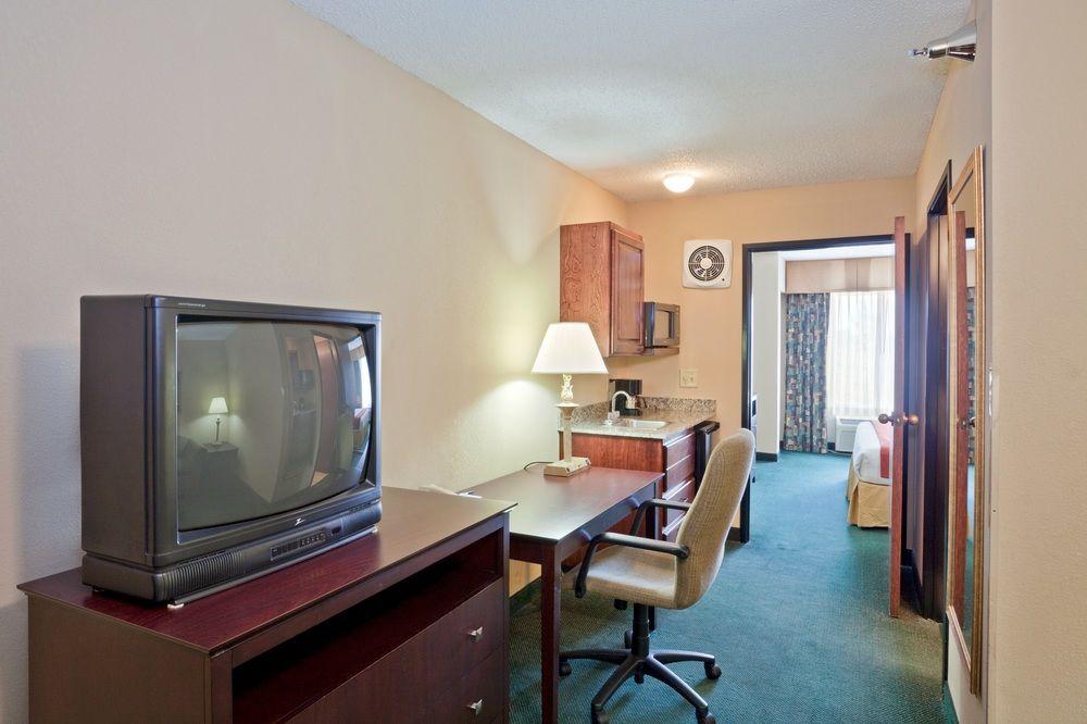 Best Western Plus Liberal Hotel & Suites Екстер'єр фото