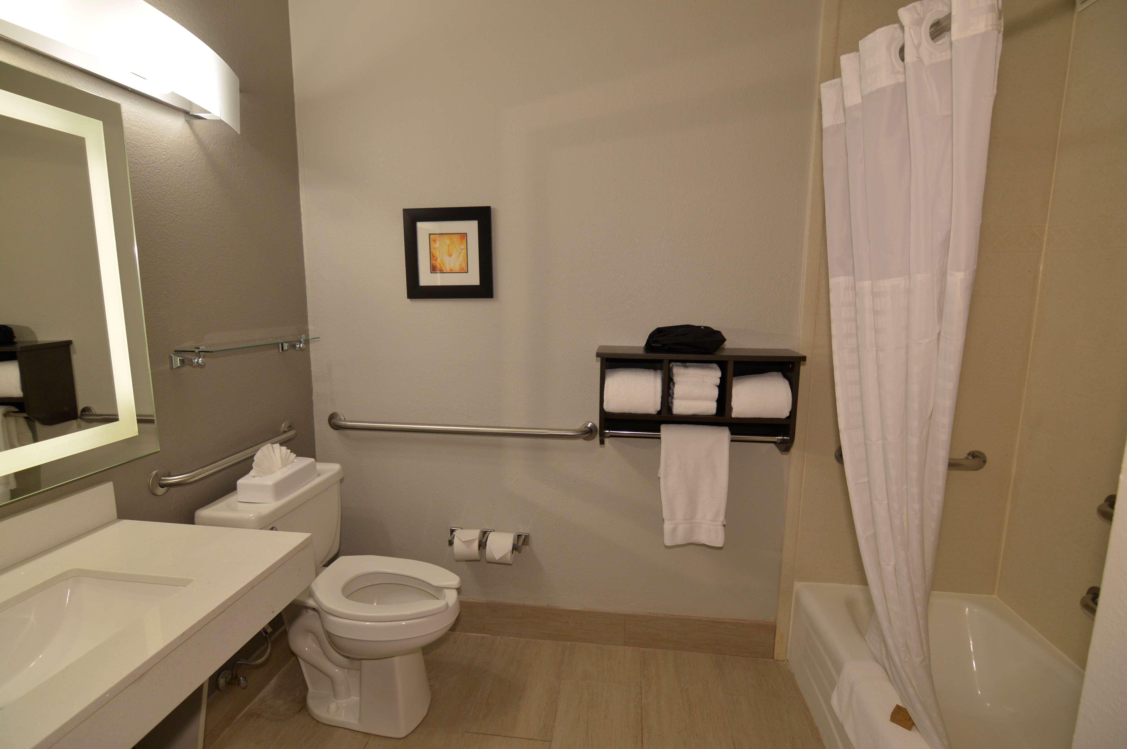 Best Western Plus Liberal Hotel & Suites Екстер'єр фото