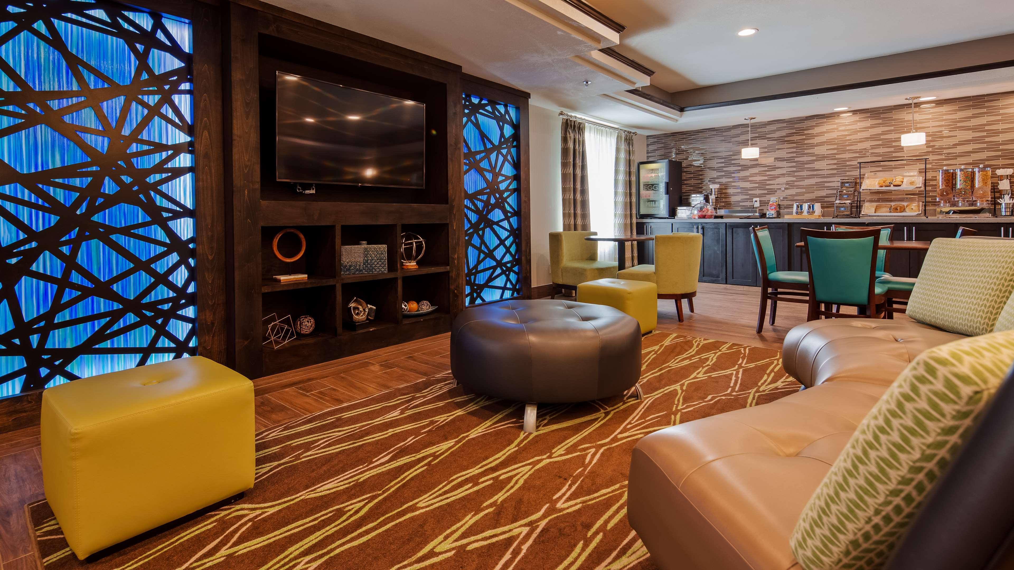 Best Western Plus Liberal Hotel & Suites Екстер'єр фото