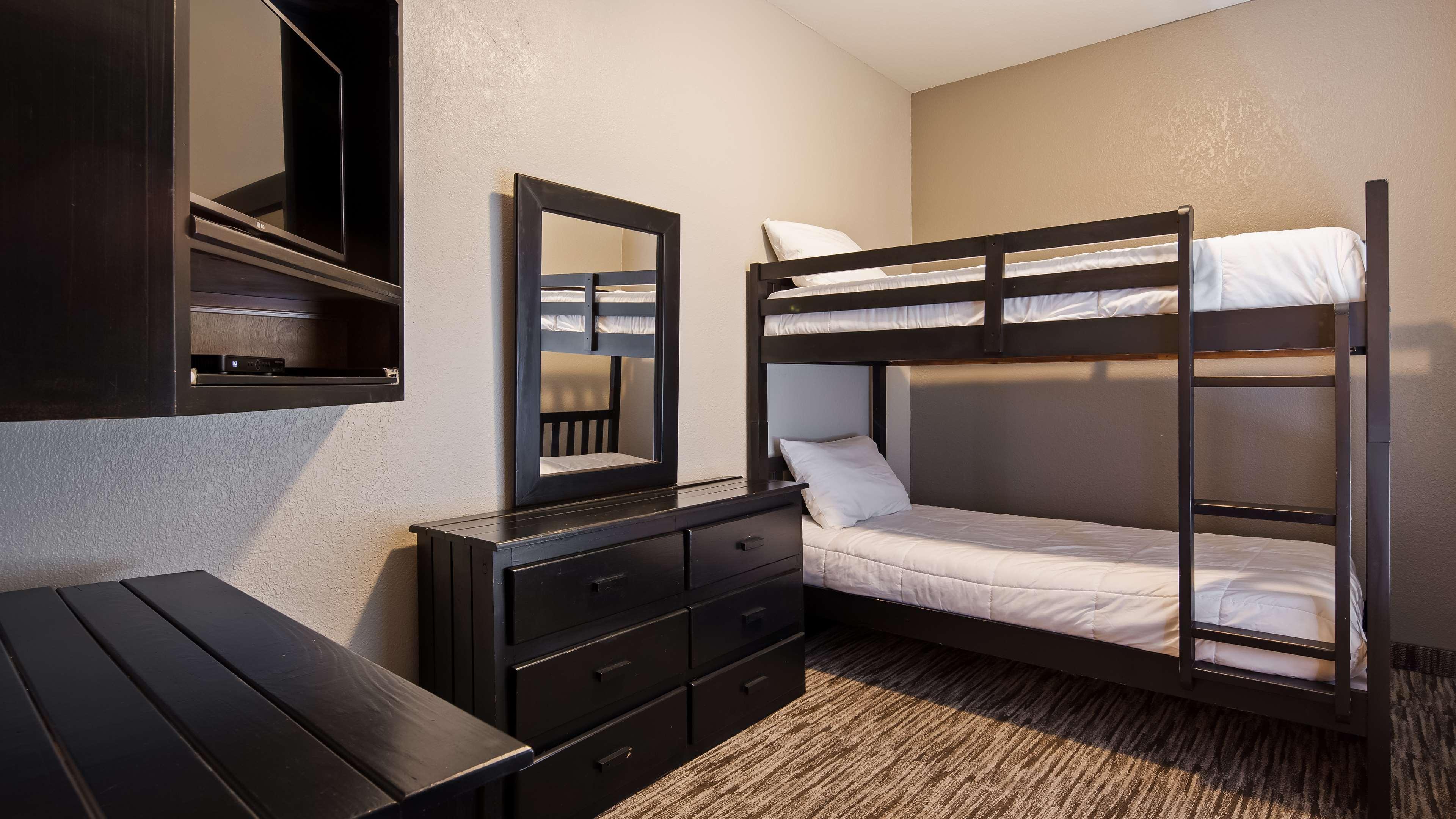 Best Western Plus Liberal Hotel & Suites Екстер'єр фото