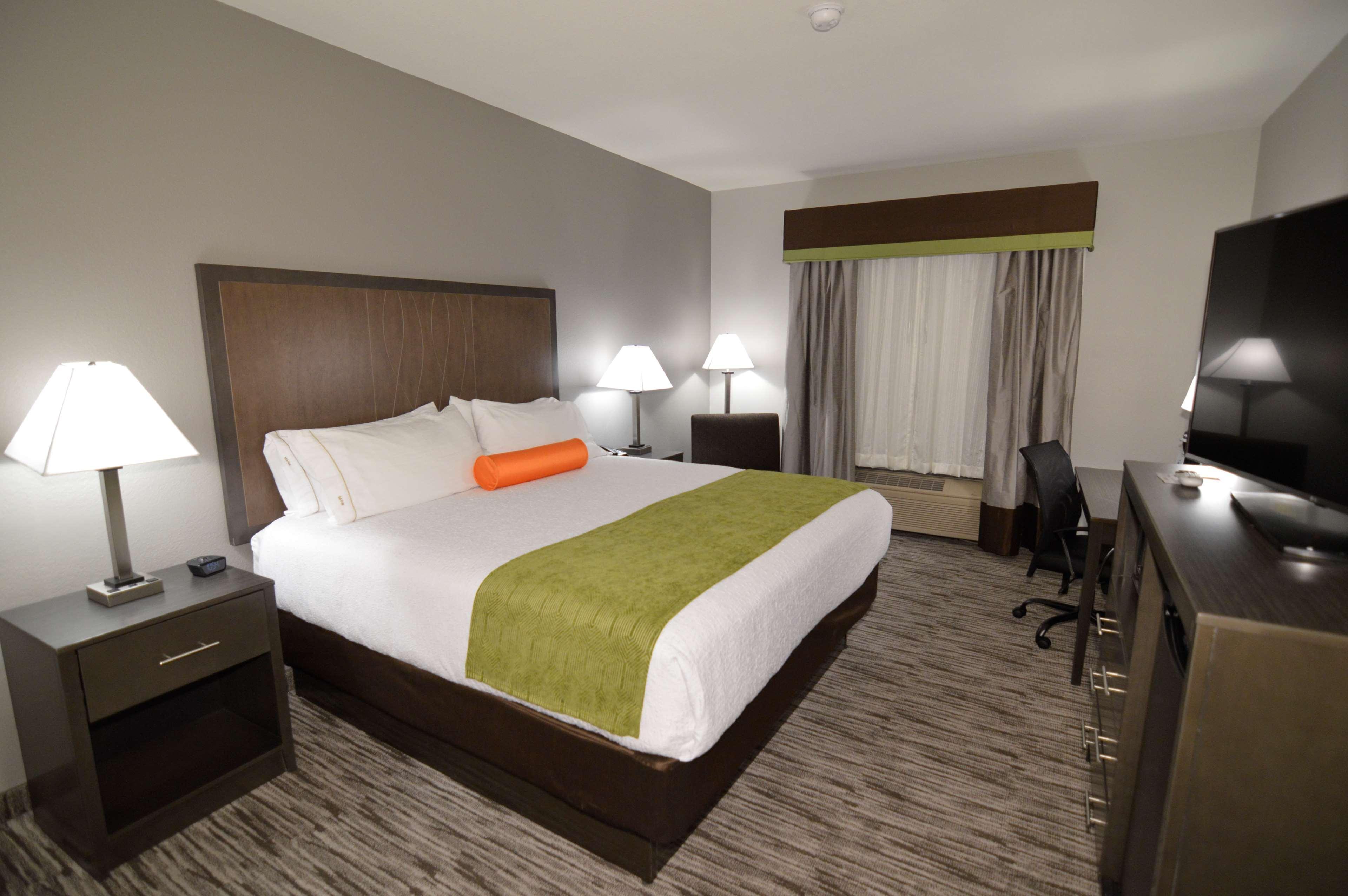 Best Western Plus Liberal Hotel & Suites Екстер'єр фото