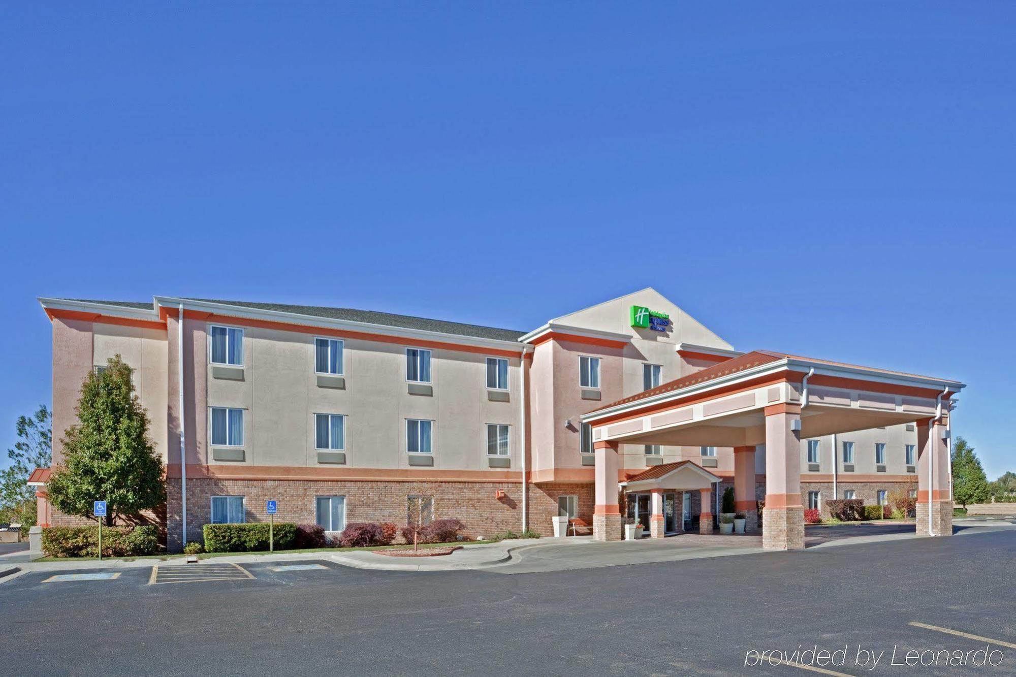 Best Western Plus Liberal Hotel & Suites Екстер'єр фото