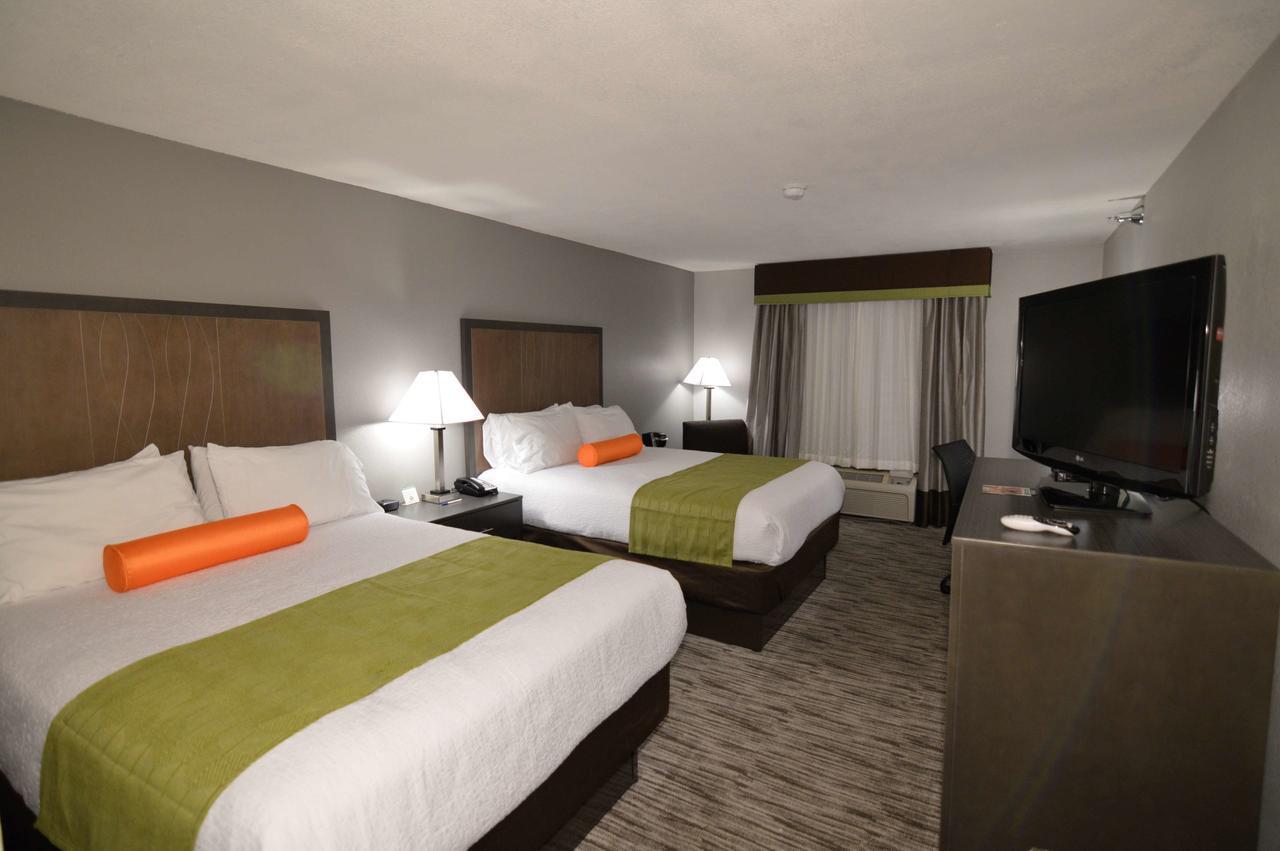 Best Western Plus Liberal Hotel & Suites Екстер'єр фото
